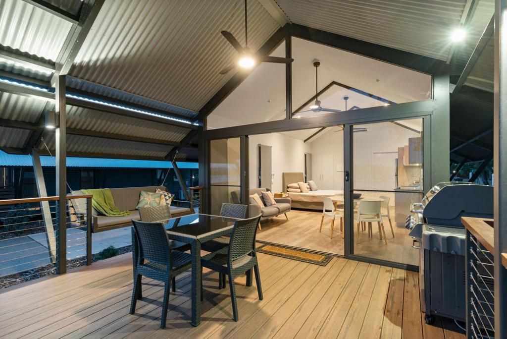 Kimberleyland Waterfront Holiday Park Kununurra Zewnętrze zdjęcie