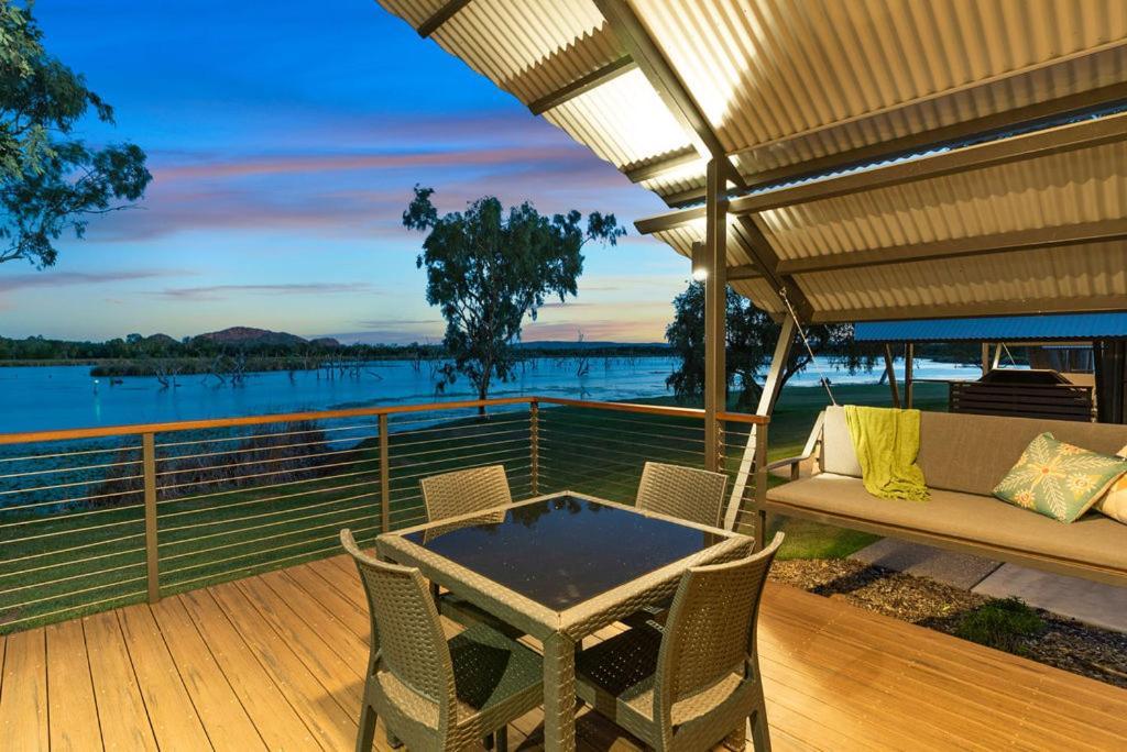 Kimberleyland Waterfront Holiday Park Kununurra Zewnętrze zdjęcie